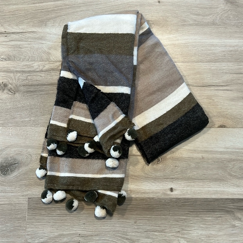 Francesca’s blanket scarf